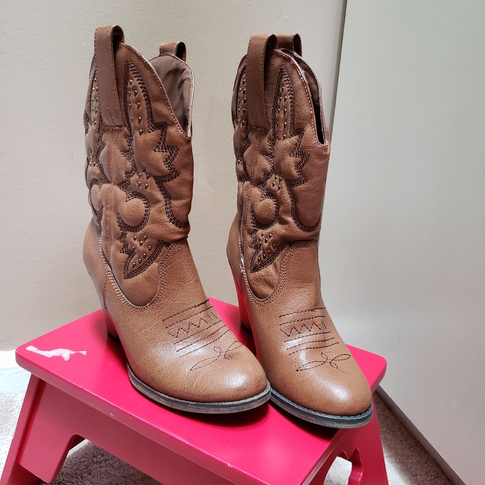 MIA 6.5 Cowboy Cowgirl Boots
